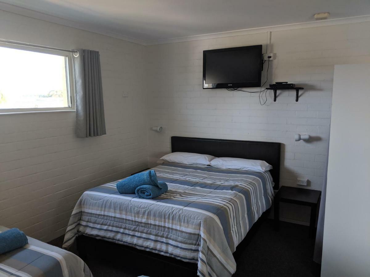 Harrington Village Motel Manning Point Ngoại thất bức ảnh